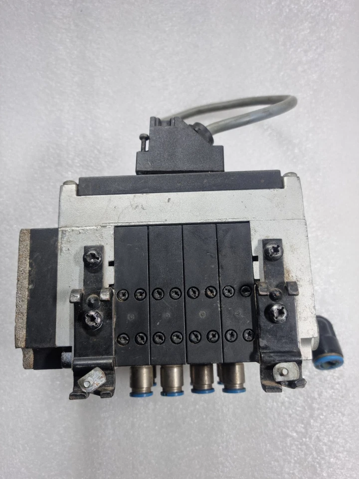 Festo Pneumatic Solenoid Valve Manifold CPV Series 24Vdc 10P-18-4C-MP-R-B